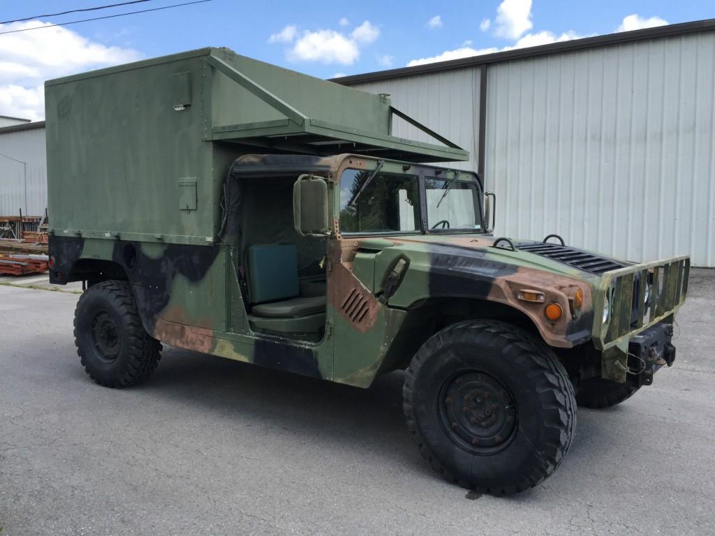 1992 AM General M1038 Military Hummer H1