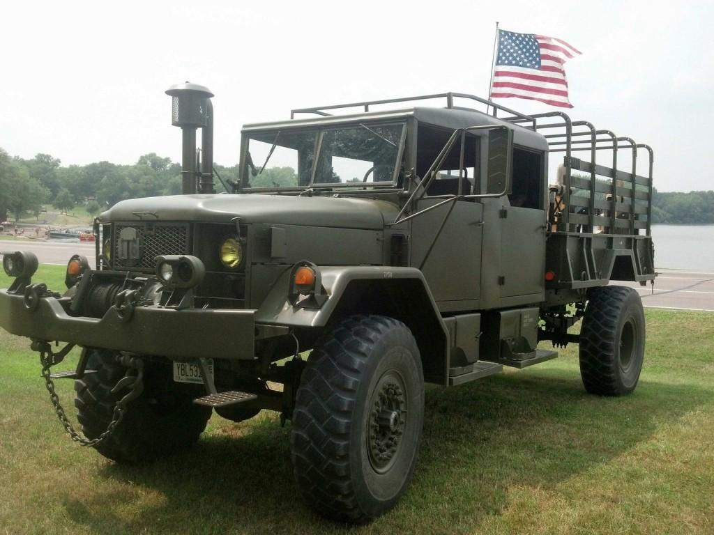 AM General M35A2 Bobbed crew cab