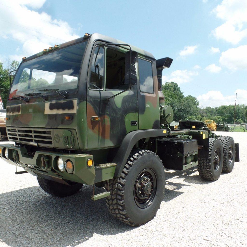 Semi truck 1998 MTV M1088 military