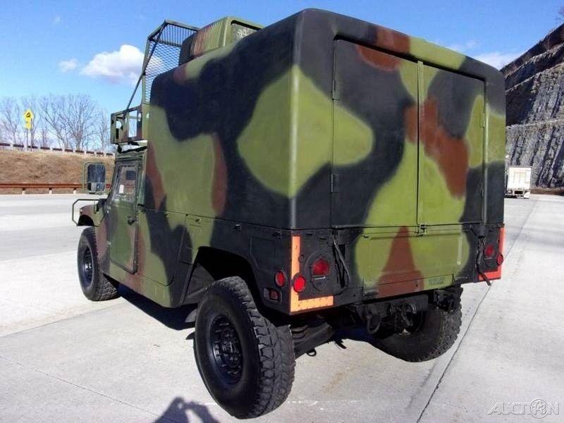 low miles 1989 AM General Hummer M998 military