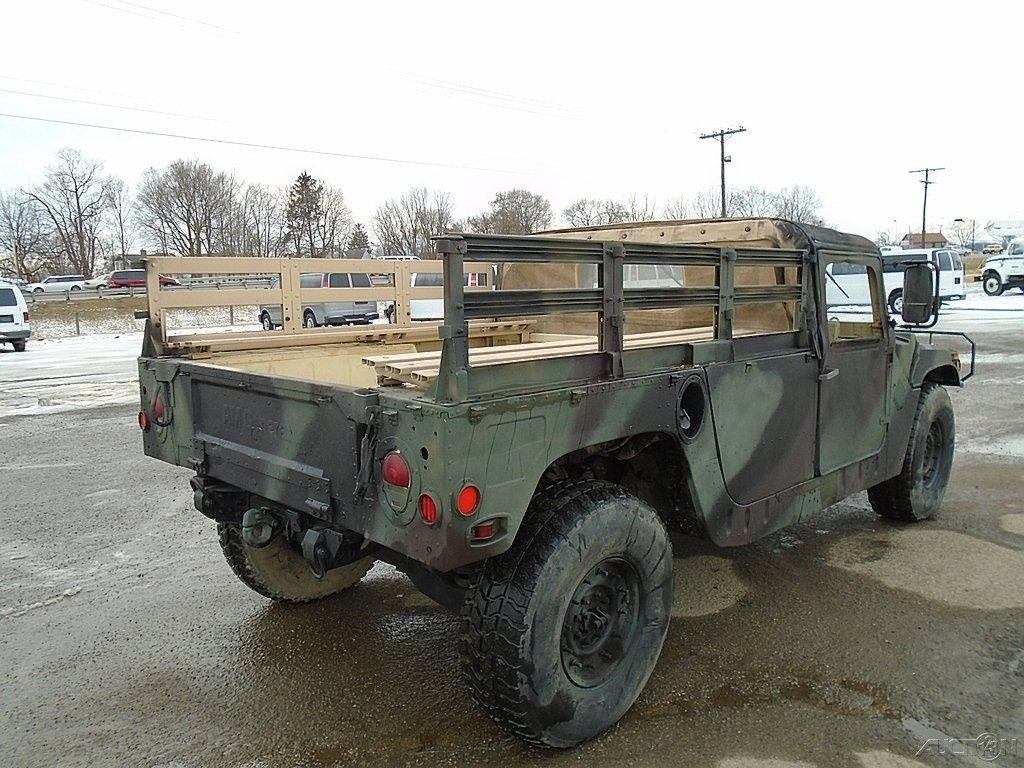 offroad use 1988 AM General M998 HMMWV military