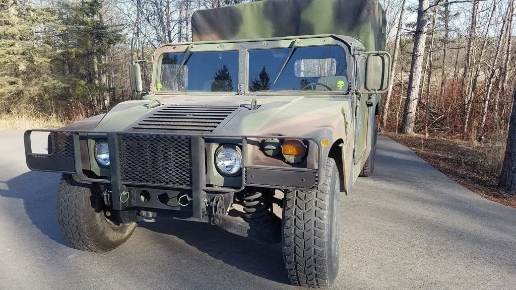 low mileage 1990 AM General M998 Hummer military