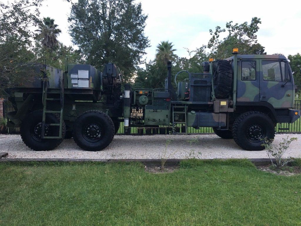 very low miles 1993 Stewart AND Stevenson LMTV M1089 Military