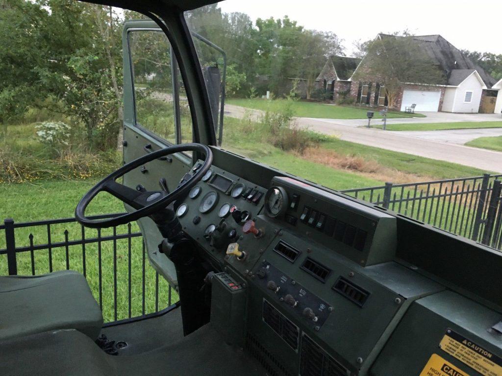 very low miles 1993 Stewart AND Stevenson LMTV M1089 Military