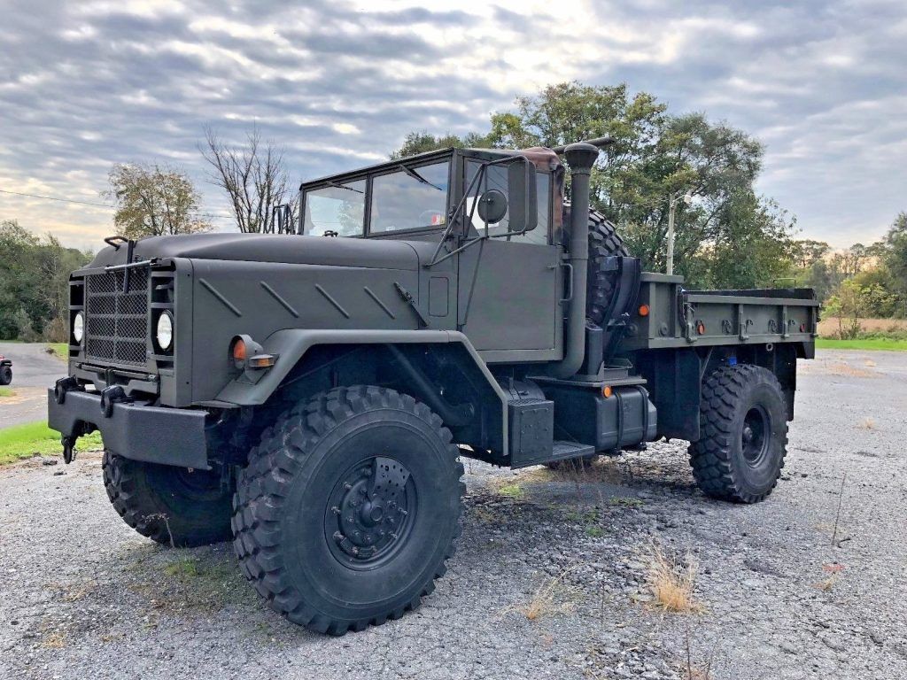 low miles 1991 BMY M931 A2 5 Ton Bobbed Military