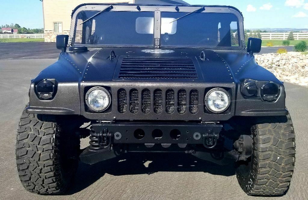 customized 1986 AM General Humvee military