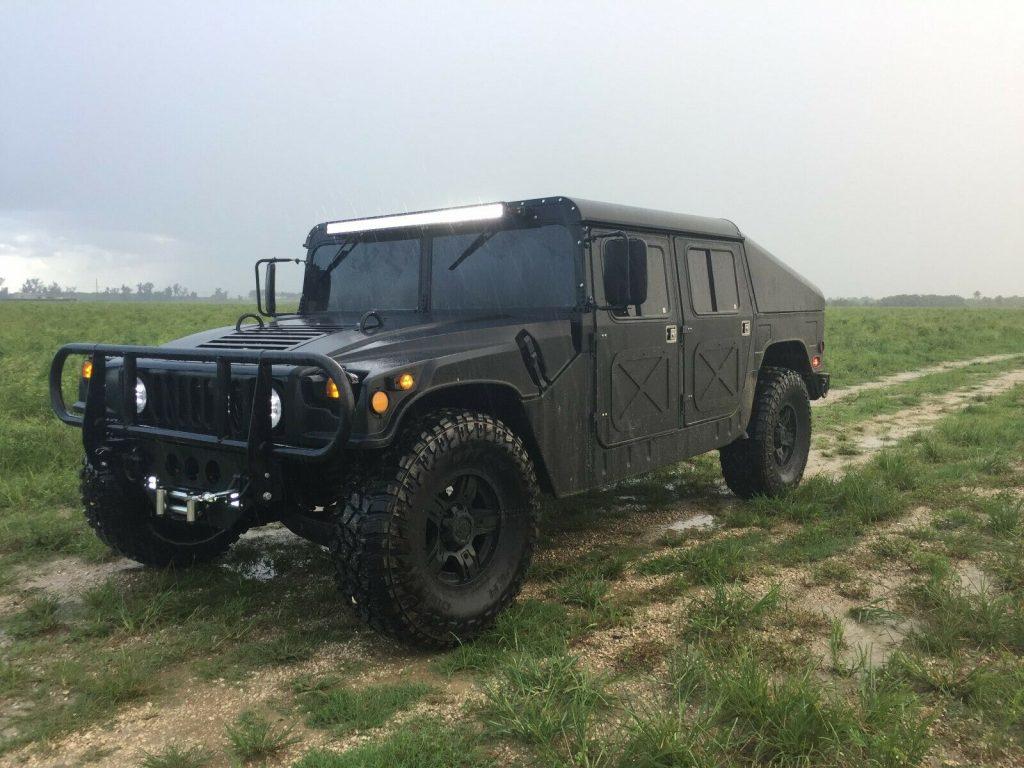 customized 1992 AM General Humvee Military