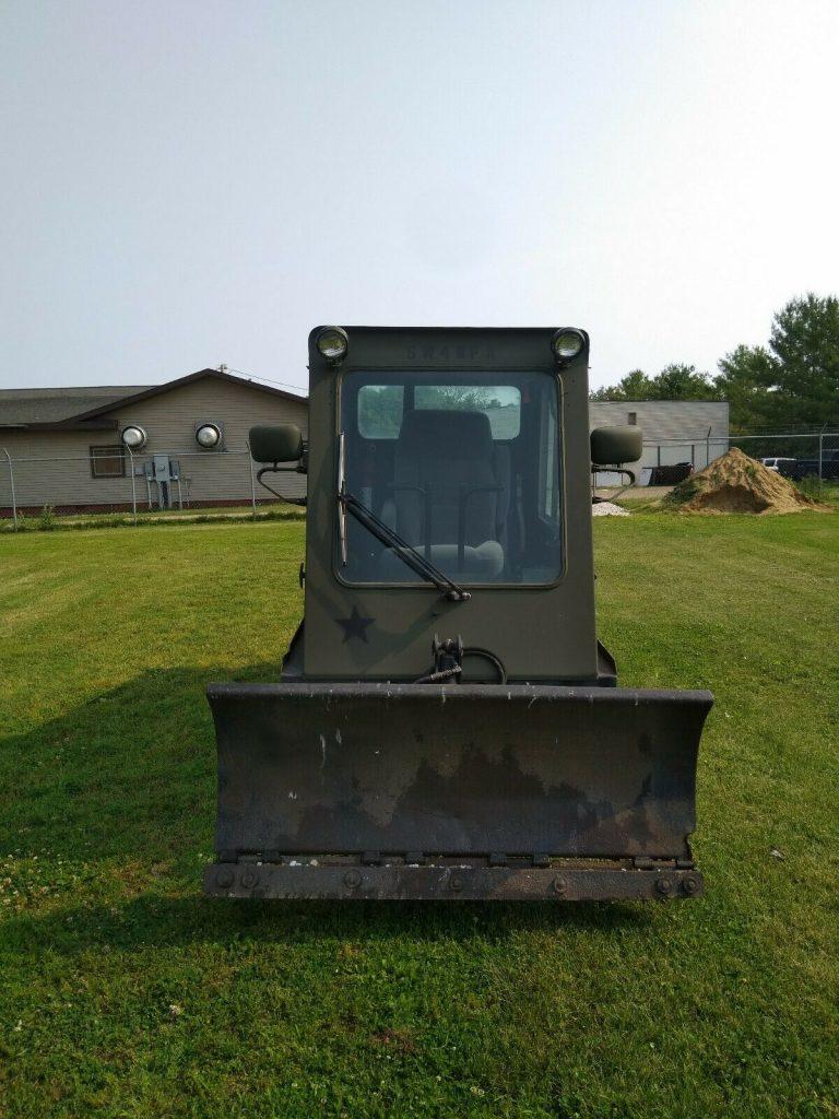 powerful 1985 Bombardier Industrial Tracked Plow SW48FA military