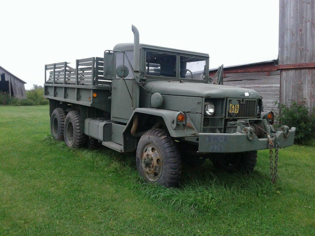 great running 1967 Kaiser 6×6 Deuce and a half Military