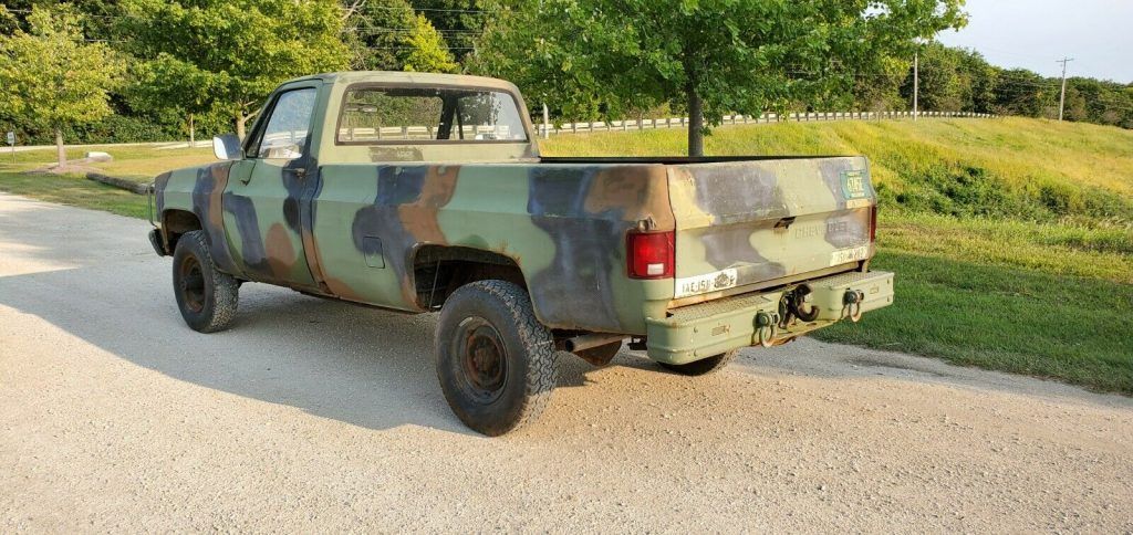 plow 1986 Chevrolet CUCV Square Body 1 Ton 4×4 military