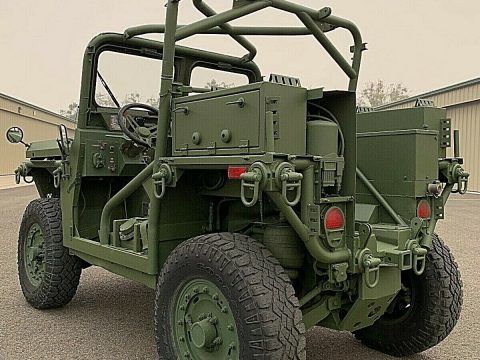 incredible shape 2010 General Dynamics M1163 4&#215;4 military for sale