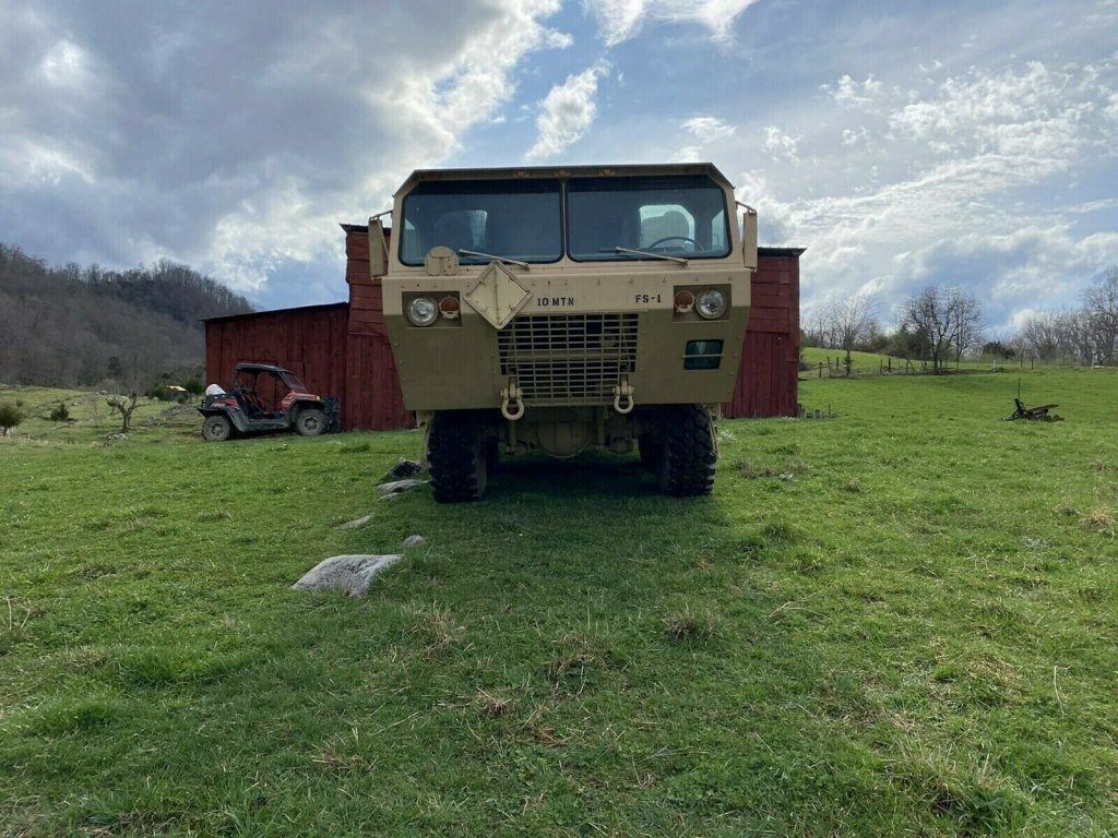 1989 Oshkosh M977 Hemtt Truck military [Grove Crane equipped]
