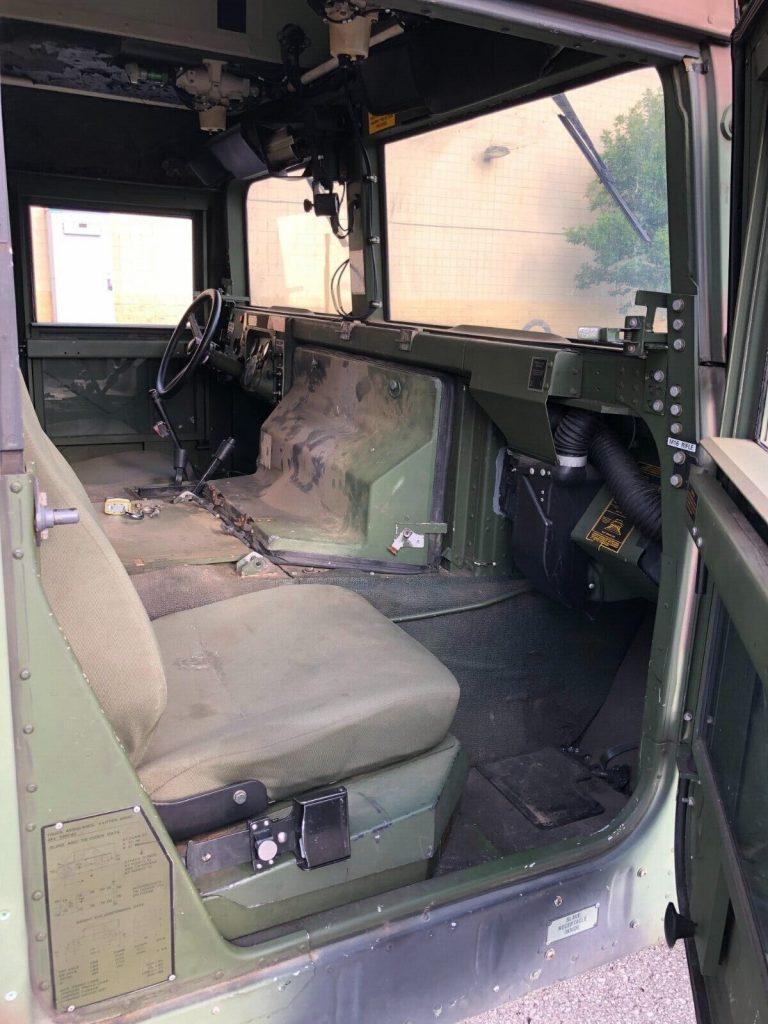 2001 AM General M997A2 military [ambulance body]