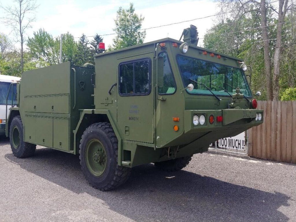 1985 Oshkosh Military Vehicle 4×4 Fire Truck [low 900 Miles]