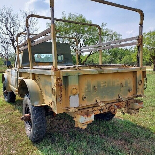 Jeep M715 Military