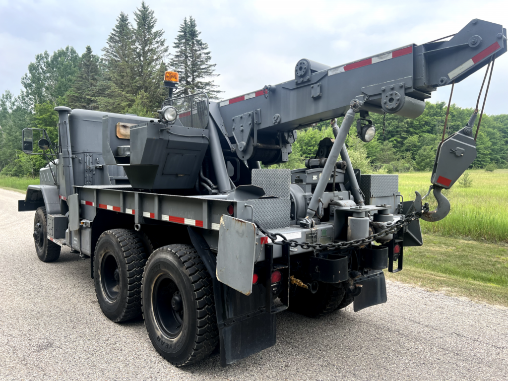 AM General M936 Wrecker 6×6 Crane Off Road Winch Truck Military Recovery