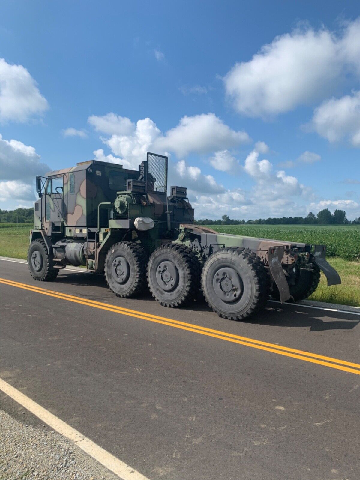 2001 Oshkosh M1070 HET 8×8 Winch Truck Military Vehicle Army Tractor ...