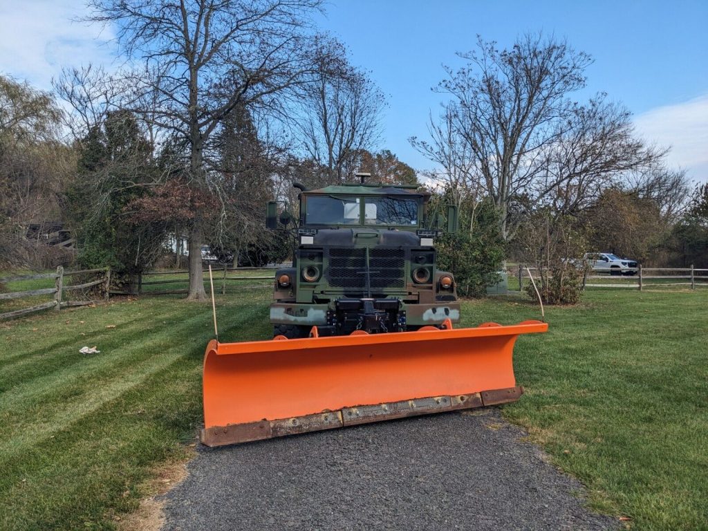 Military Trucks for Sale, Snow Plow Truck, M931a2 5 Ton with Spreader and