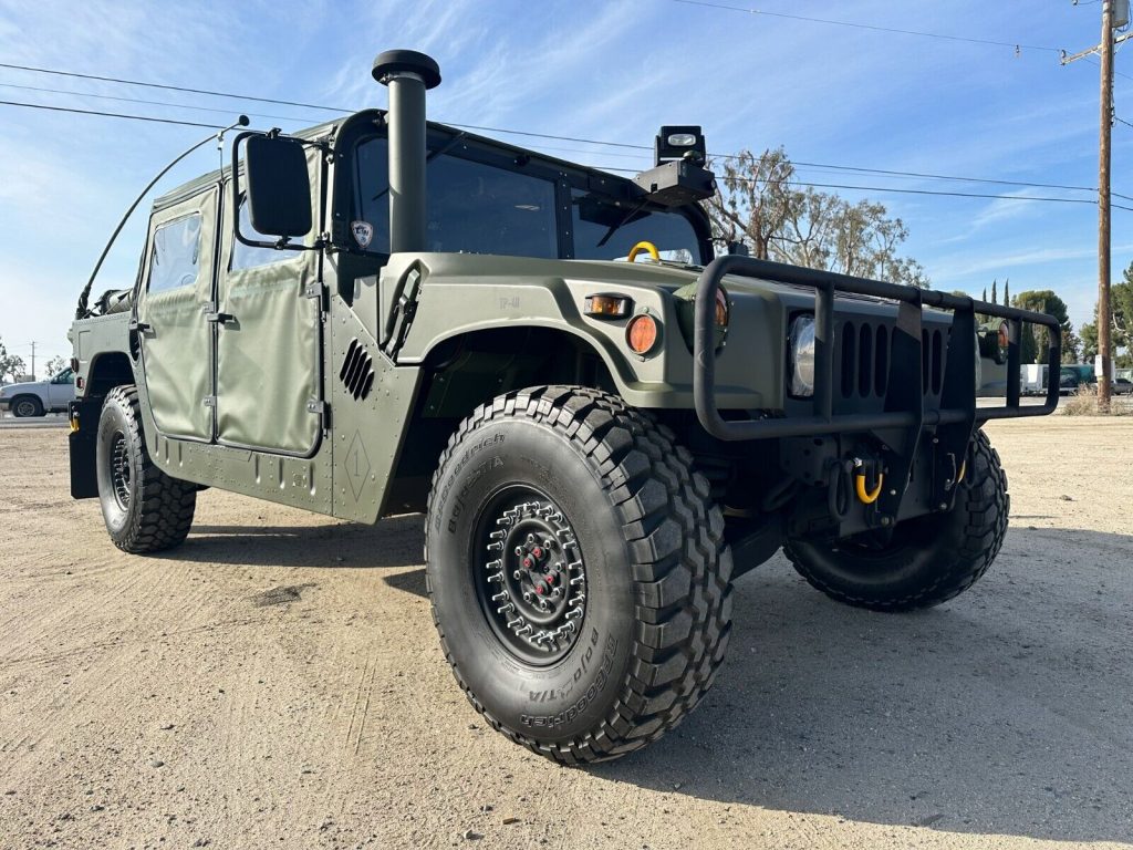 2004 Am General Military Humvee M1123