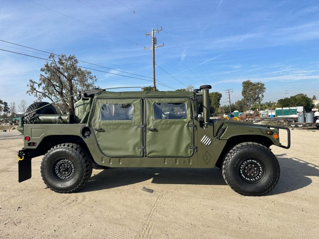 2004 Am General Military Humvee M1123