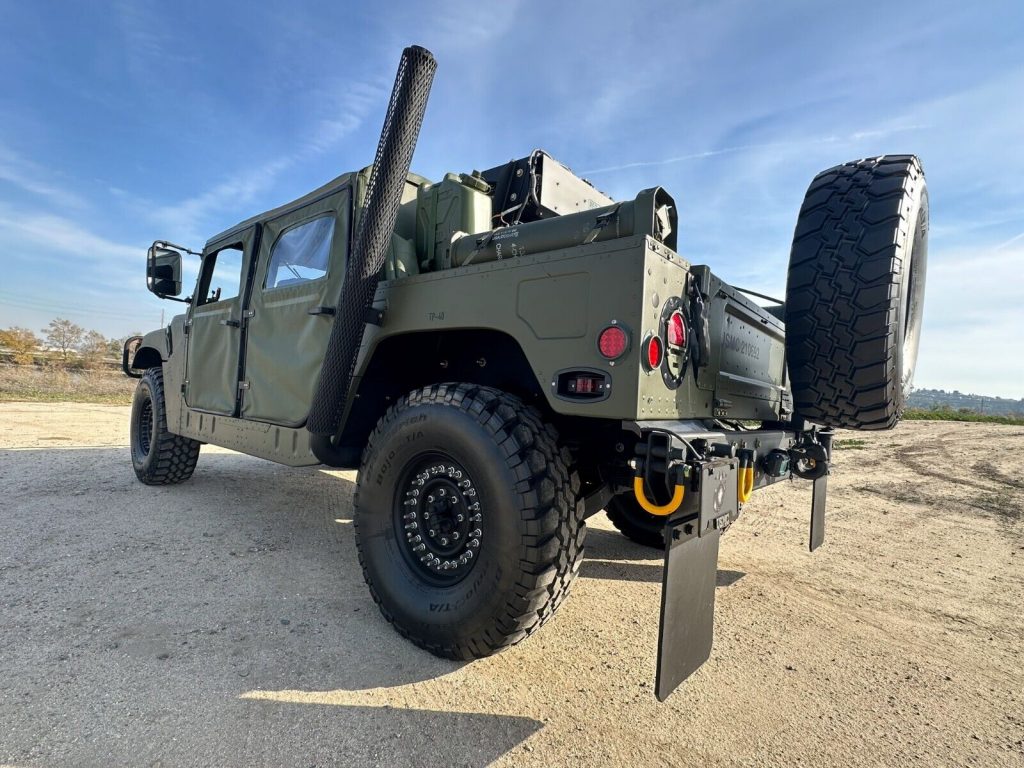 2004 Am General Military Humvee M1123