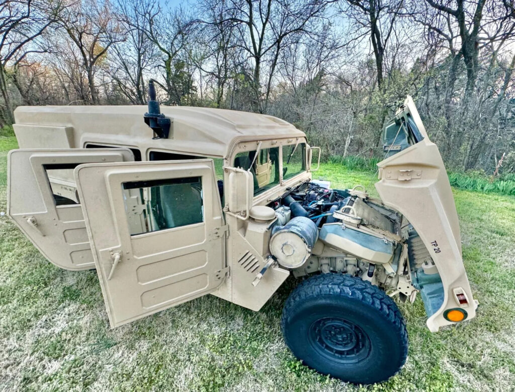 2004 Hmmwv, Humvee Am General 1097a2 6.5 NON Turbo 4 Speed Trans w/OD