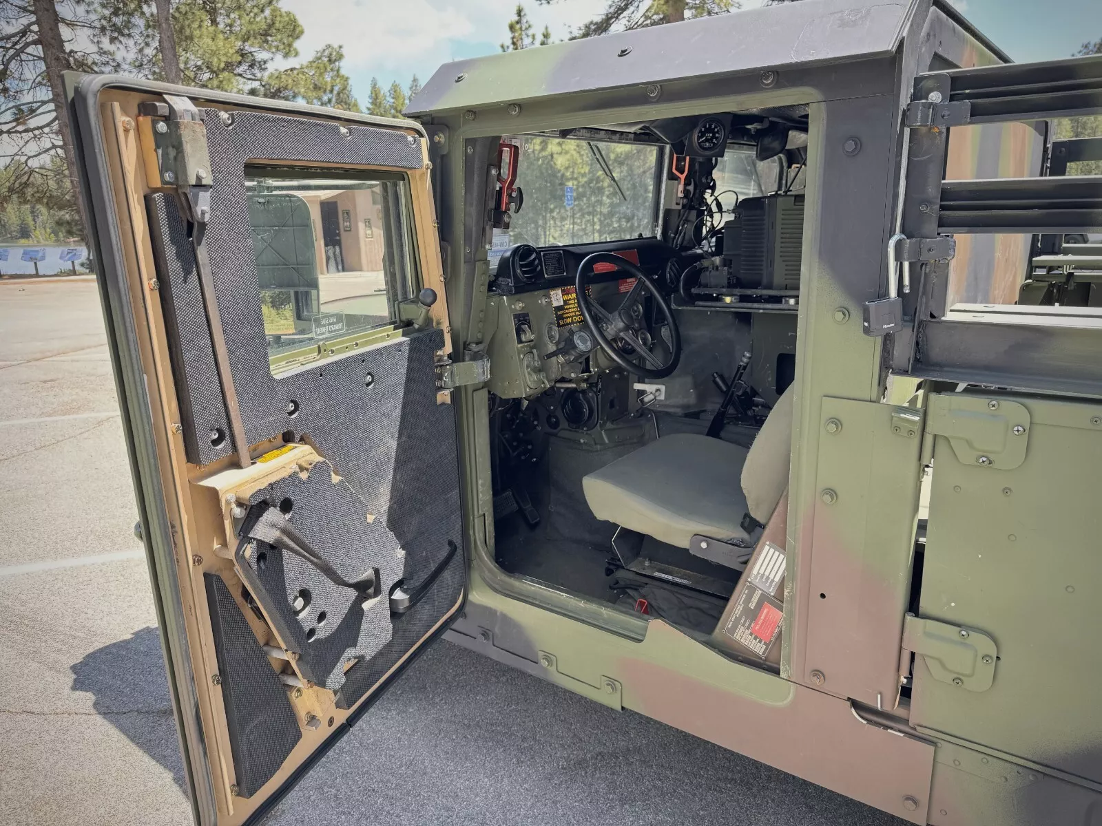 2009 Armored M1152a1 REV Hmmwv W/radios and BFT Computer
