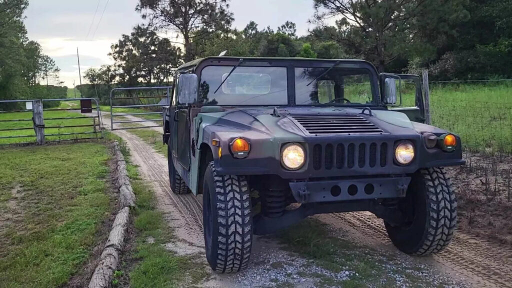 2010 1097r1 3 Speed Hmmwv Humvee Military Vehicle