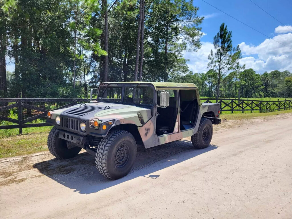 2010 1097r1 3 Speed Hmmwv Humvee Military Vehicle