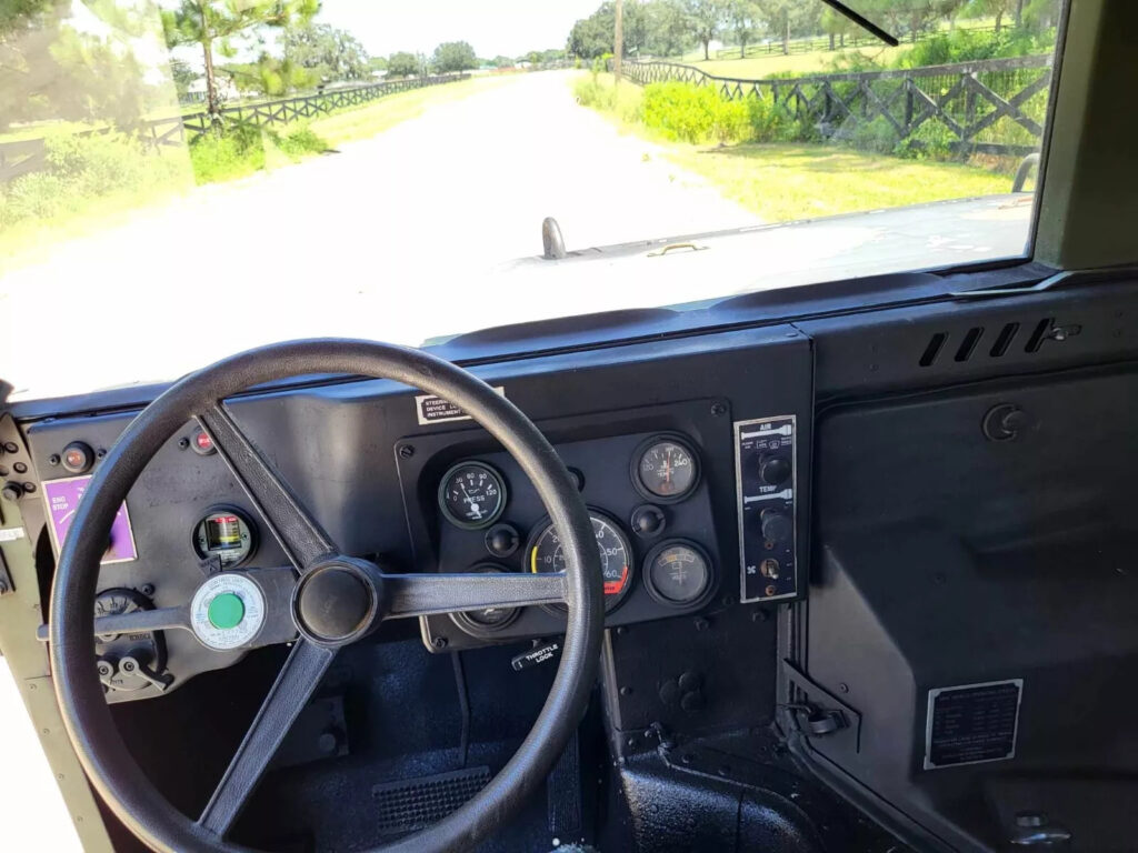 2010 Hmmwv Humvee Military Vehicle