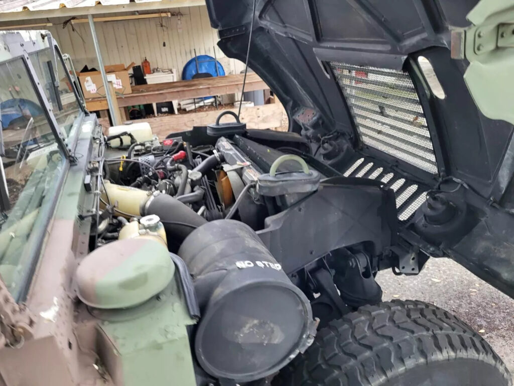 2010 Hmmwv Humvee Military Vehicle