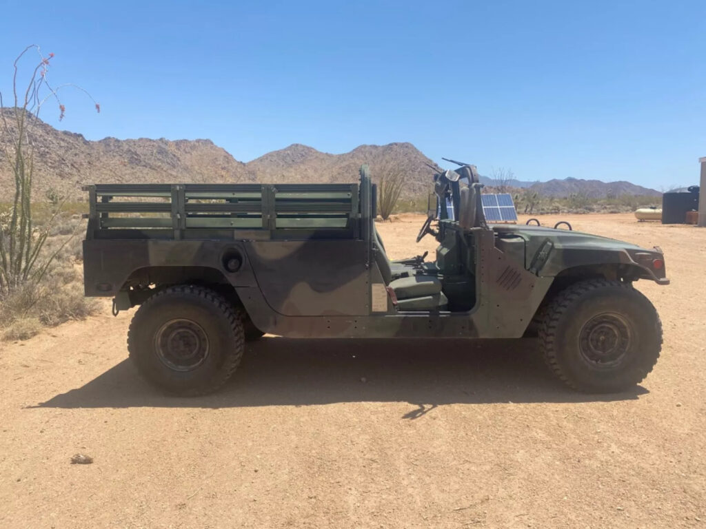 Humvee Military Vehicle, 2008, Hmmwv