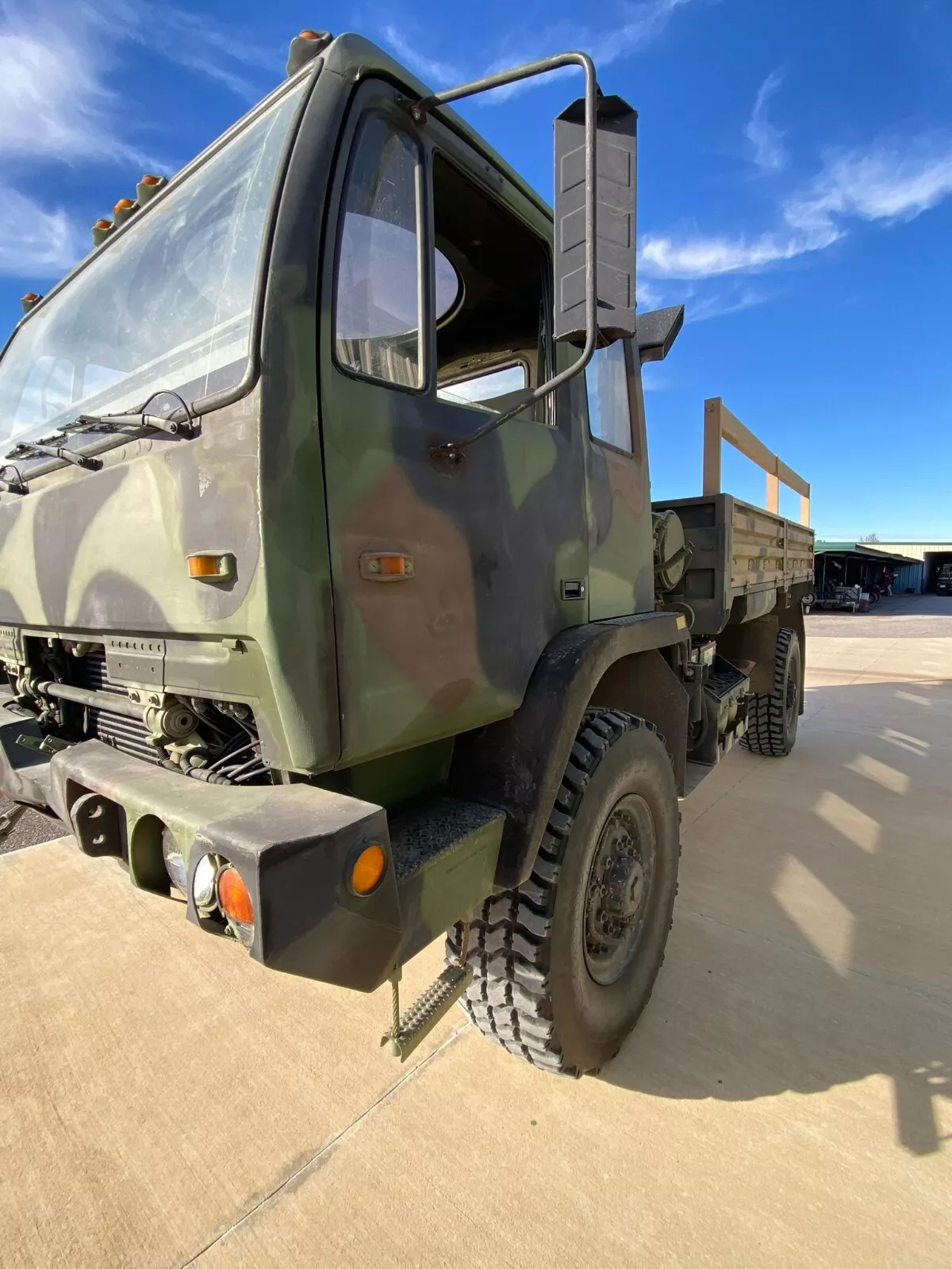 1985 Stewart Stevenson army Truck