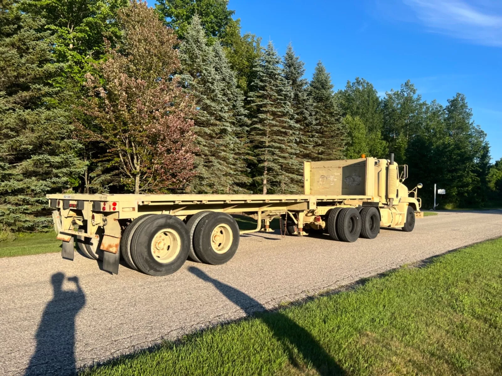 1992 Freightliner M915a2 Semi Tractor with M871 30’ Flatbed Trailer – Diesel