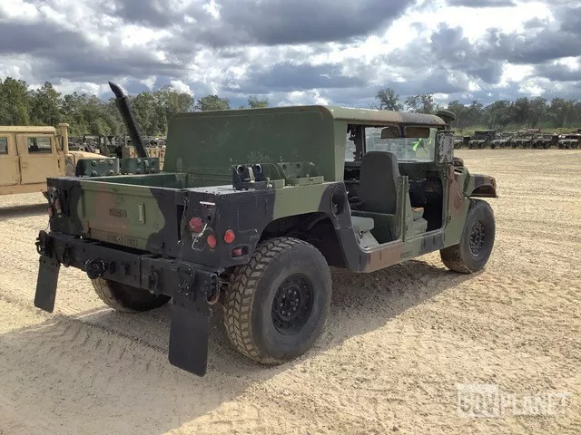 2005 Am General M1097a2 Hmmwv 4 Doors Hard Top W/truck