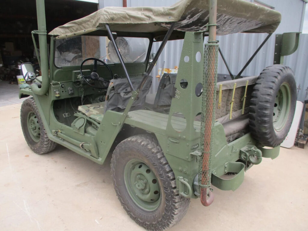 M151a2 Military Jeep Mutt