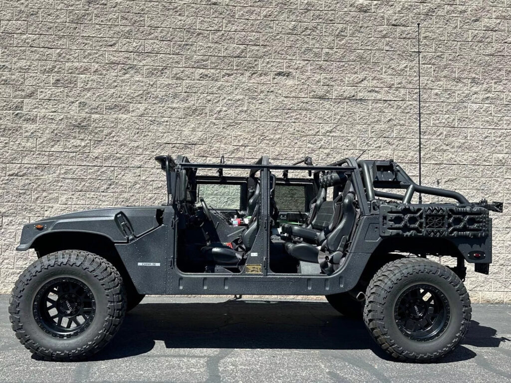 1985 Hummer H1 (humvee)