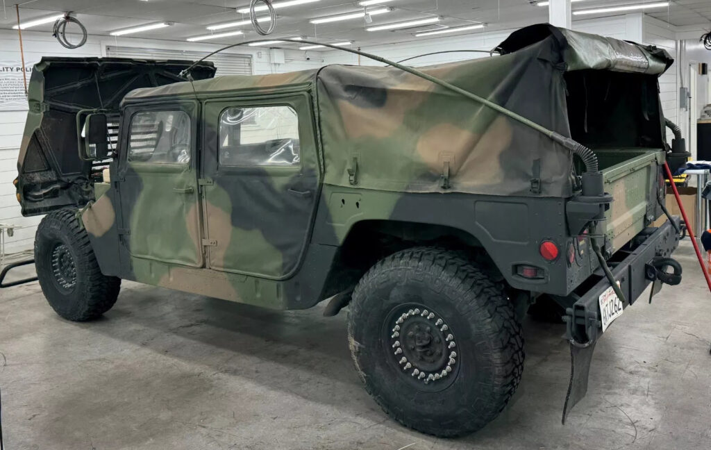 1986 American General M998 Hmmwv S#030182 10,866 Miles Desert Storm