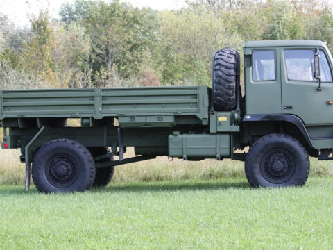 1994 Stewart and Stevenson M-1078. 2 1/2 Ton 4&#215;4 Cargo Truck (lmtv) for sale