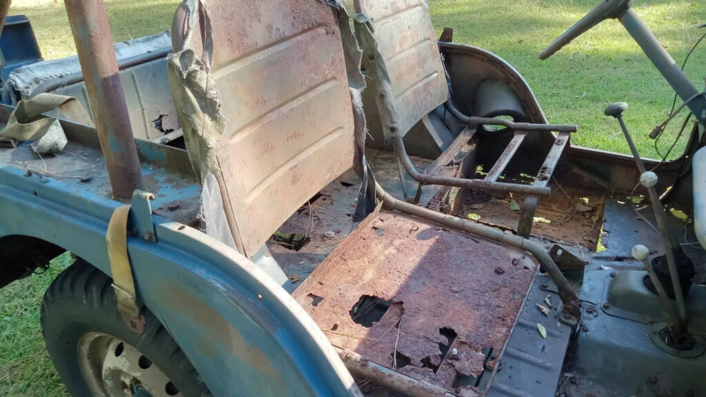 Original 1962 USMC M38a1 Radio Jeep