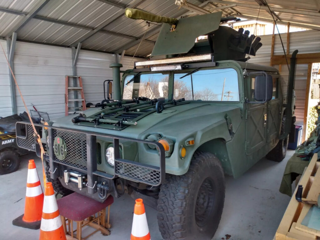 1994 Humvee M998 6.2 Slant Back Diesel W/turret & Sim fire 50 Cal.+extras Titled