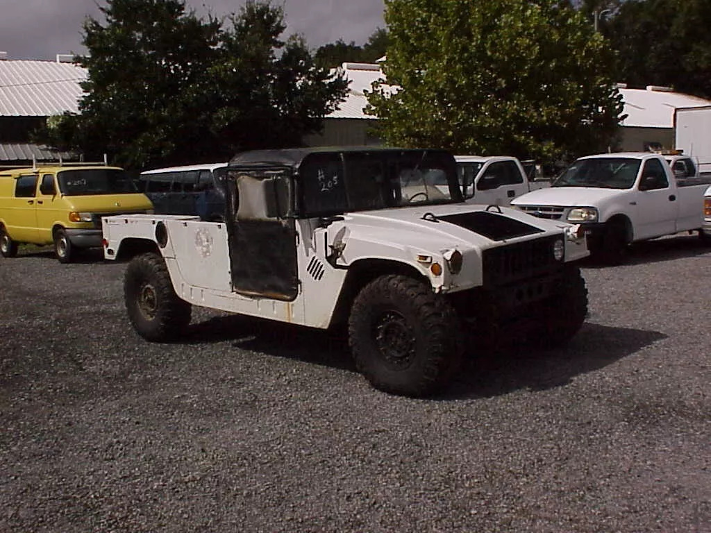 1990 Am General M-998 Humvee