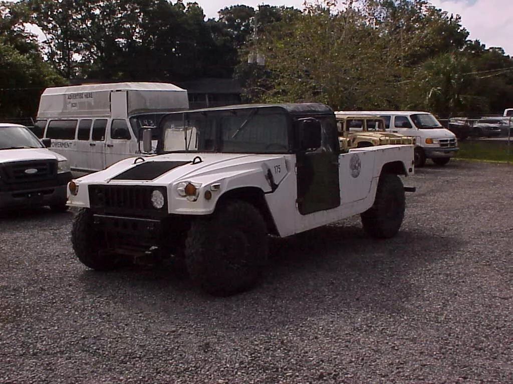 1990 Am General M-998 Humvee