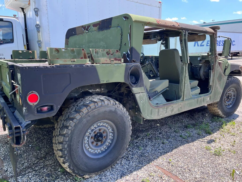 2005 Am General Humvee M1097a2, 7300miles, 4speed