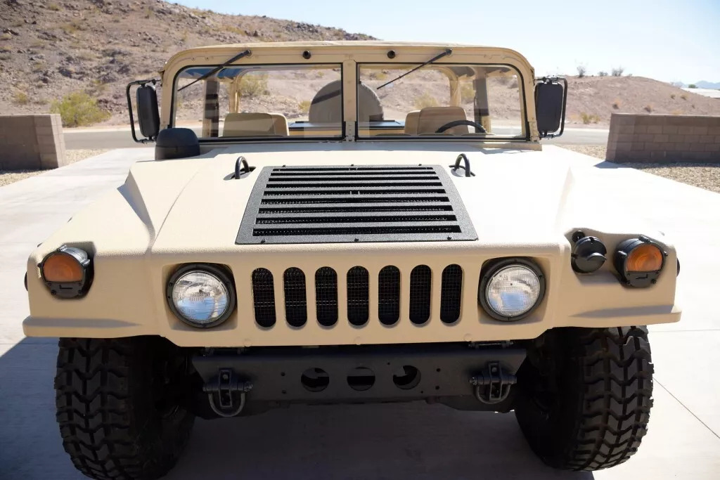 1990 Humvee