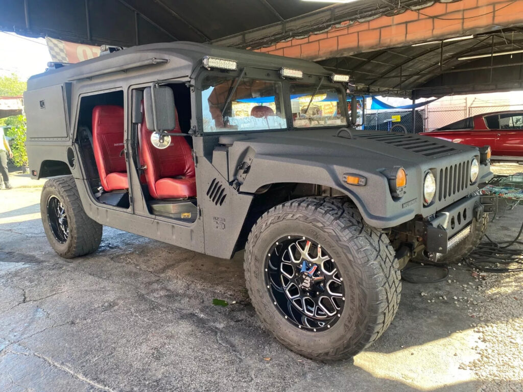 1994 Humvee 4X4 MAnY Upgrades 6.5L Diesel CALL To BUY 954 937 8271