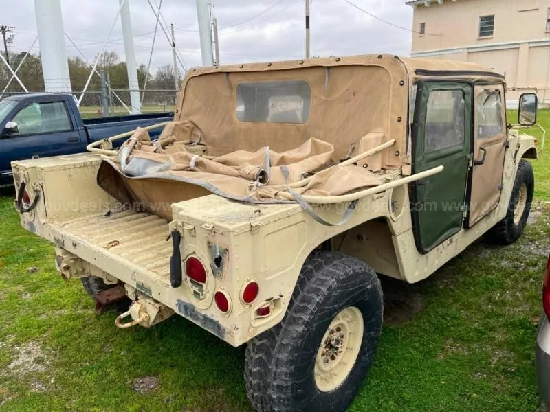 Am General 1989 M-998 Military Humvee