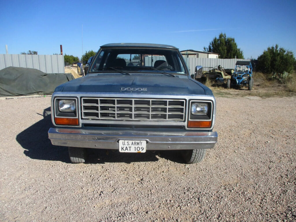 1985 Dodge D350 Crew Cab 4 Door Truck 360cid Engine, A/C, US Air Force