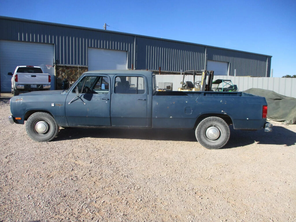 1985 Dodge D350 Crew Cab 4 Door Truck 360cid Engine, A/C, US Air Force