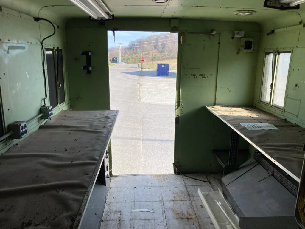1965 Kaiser M185a3 Command Truck